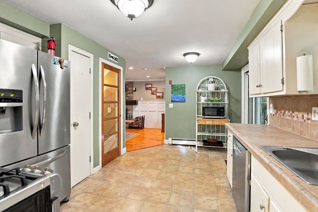 5 Ragged Hill Rd, Milford, MA 01757
