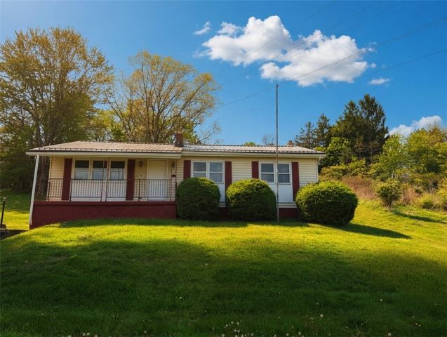109 New Orchard Dr, Frazer, PA 15084