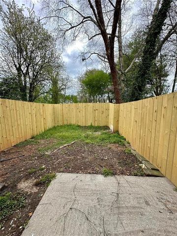 2293 Wellington Circle, Lithonia, GA 30058