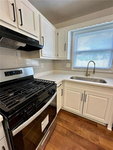 2293 Wellington Circle, Lithonia, GA 30058