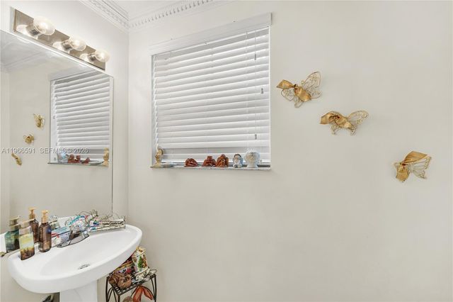 12627 SW 54th St, Miramar, FL 33027