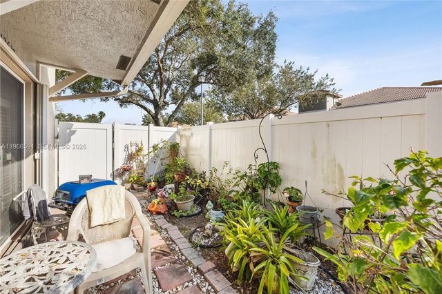 12627 SW 54th St, Miramar, FL 33027