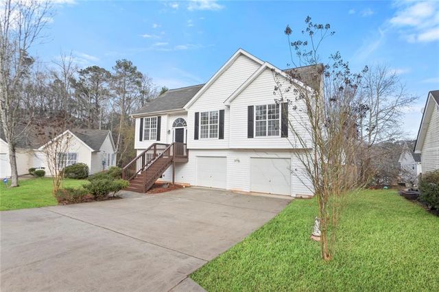 6608 Chesepeake Trail, Rex, GA 30273