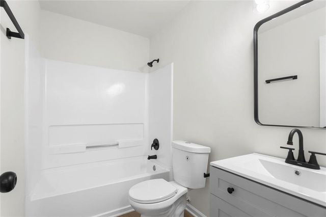 6608 Chesepeake Trail, Rex, GA 30273