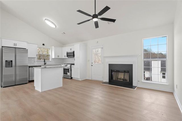 6608 Chesepeake Trail, Rex, GA 30273