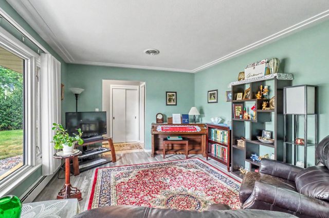 201 29th Avenue N, Fargo, ND 58102