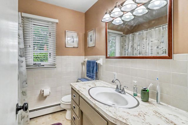 201 29th Avenue N, Fargo, ND 58102