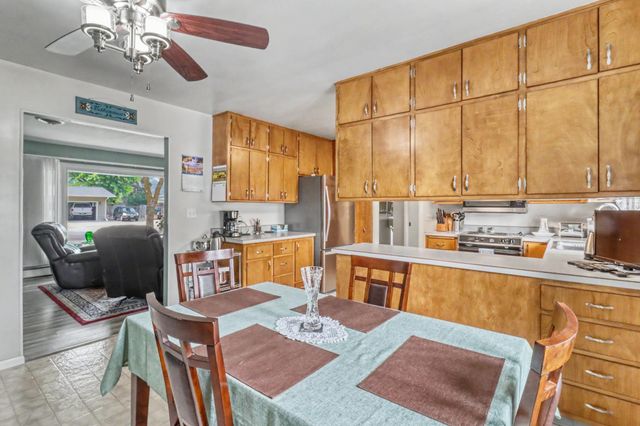 201 29th Avenue N, Fargo, ND 58102