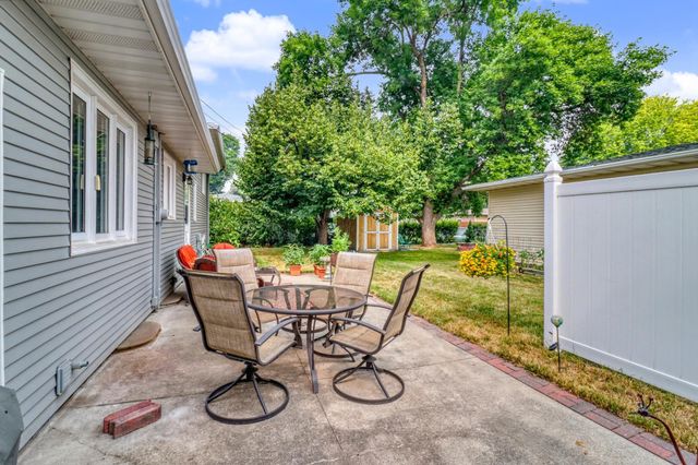 201 29th Avenue N, Fargo, ND 58102