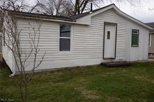 232 Howard Street, Medina, OH 44256