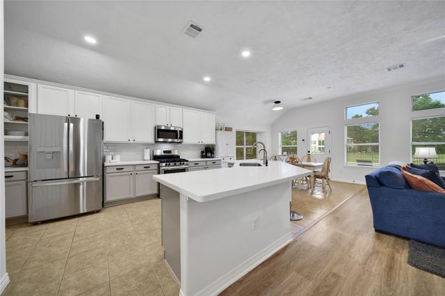 18510 Bluewater Cove Drive, Humble, TX 77346