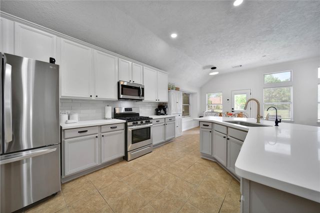18510 Bluewater Cove Drive, Humble, TX 77346