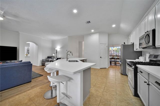 18510 Bluewater Cove Drive, Humble, TX 77346