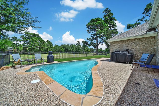 18510 Bluewater Cove Drive, Humble, TX 77346