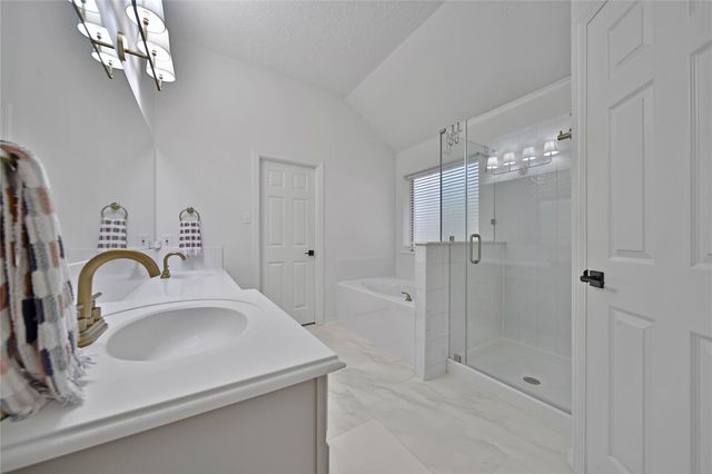 18510 Bluewater Cove Drive, Humble, TX 77346