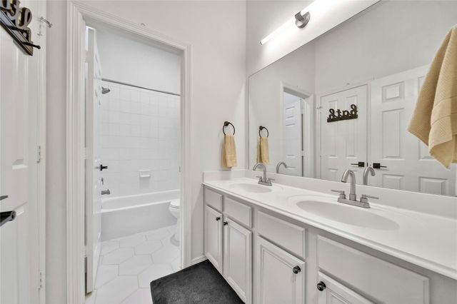 18510 Bluewater Cove Drive, Humble, TX 77346