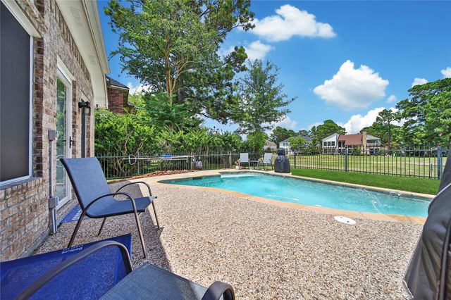 18510 Bluewater Cove Drive, Humble, TX 77346