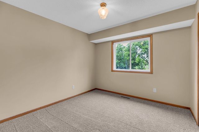17713 Mackenzie Street NE, Columbus, MN 55025