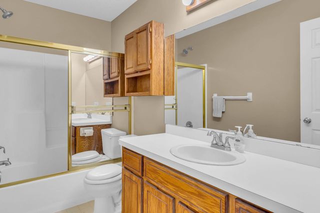 17713 Mackenzie Street NE, Columbus, MN 55025
