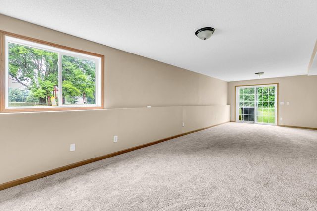 17713 Mackenzie Street NE, Columbus, MN 55025
