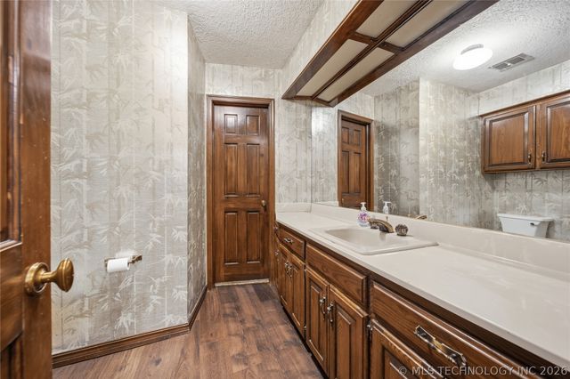 403 Quail Creek Road, Cleveland, OK 74020