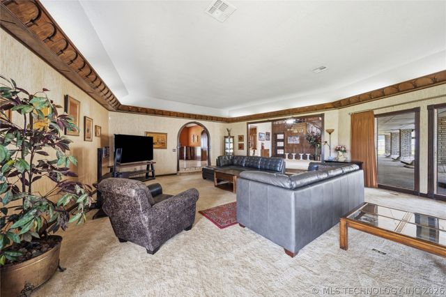 403 Quail Creek Road, Cleveland, OK 74020