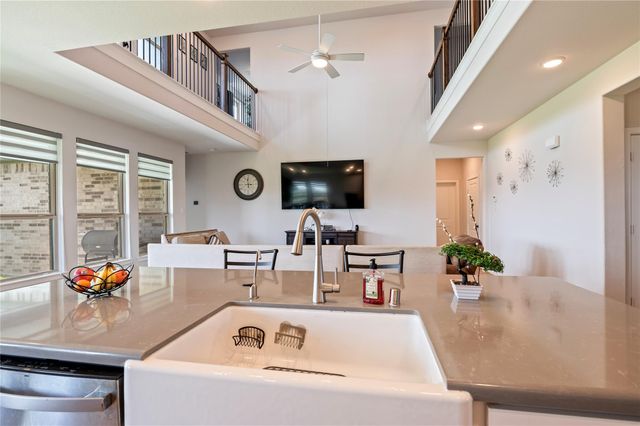 288 Kara Mist Court, La Porte, TX 77571