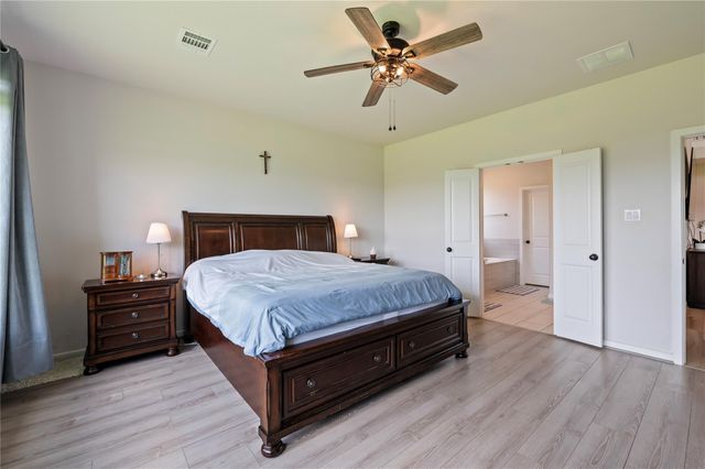 288 Kara Mist Court, La Porte, TX 77571