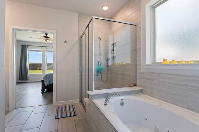 288 Kara Mist Court, La Porte, TX 77571