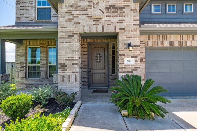 288 Kara Mist Court, La Porte, TX 77571