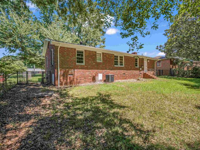 453 Lucerne Drive, Spartanburg, SC 29302