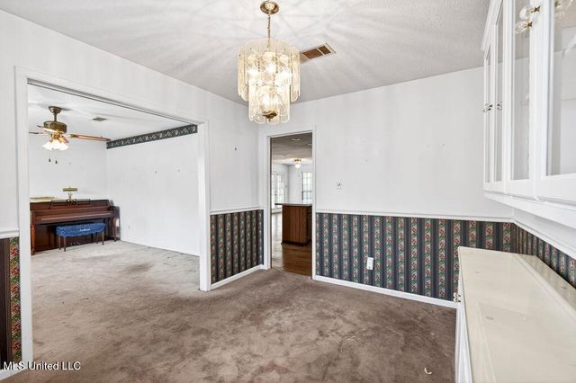 796 Sharon Hills Drive, Biloxi, MS 39532