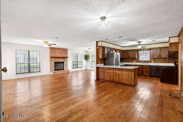 796 Sharon Hills Drive, Biloxi, MS 39532