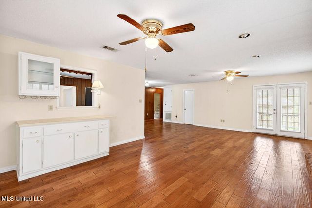 796 Sharon Hills Drive, Biloxi, MS 39532