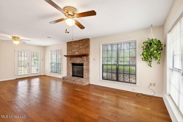 796 Sharon Hills Drive, Biloxi, MS 39532