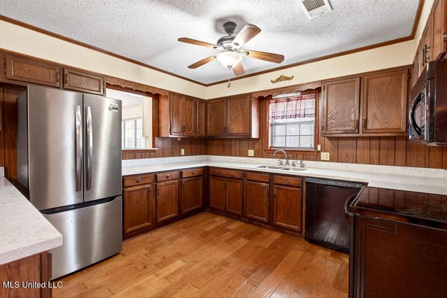 796 Sharon Hills Drive, Biloxi, MS 39532