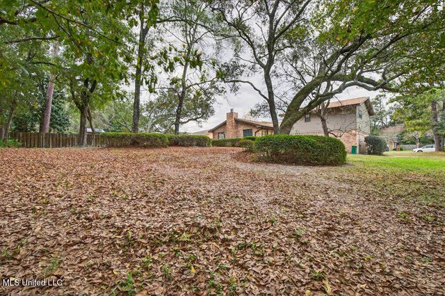 796 Sharon Hills Drive, Biloxi, MS 39532