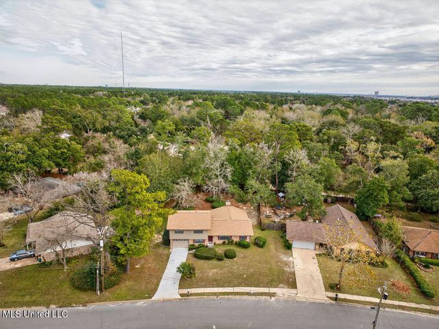 796 Sharon Hills Drive, Biloxi, MS 39532