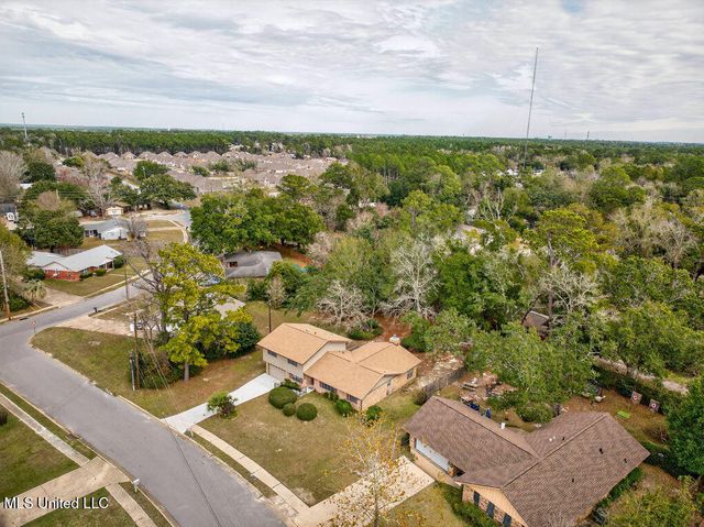 796 Sharon Hills Drive, Biloxi, MS 39532