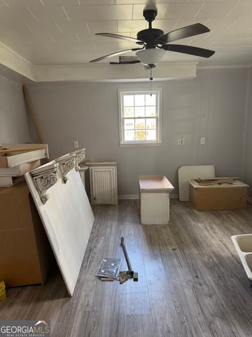 318 E 2nd Avenue, Tennille, GA 31089