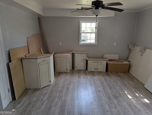 318 E 2nd Avenue, Tennille, GA 31089