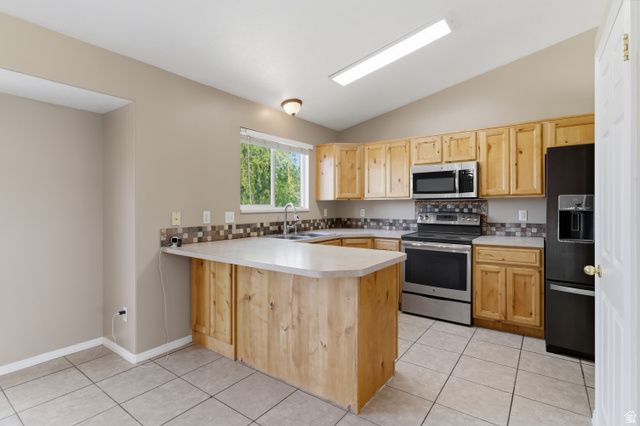 5144 W 4525 S, Hooper, UT 84315