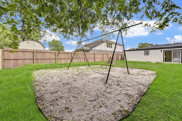 5023 Ventura Lane, Houston, TX 77021