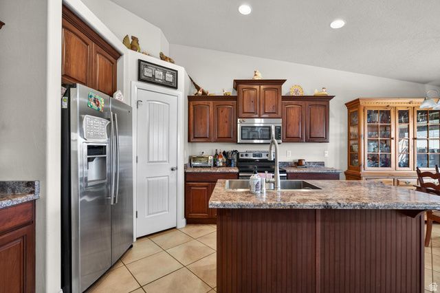 981 N PAINTED CLOUD PL, Washington, UT 84780