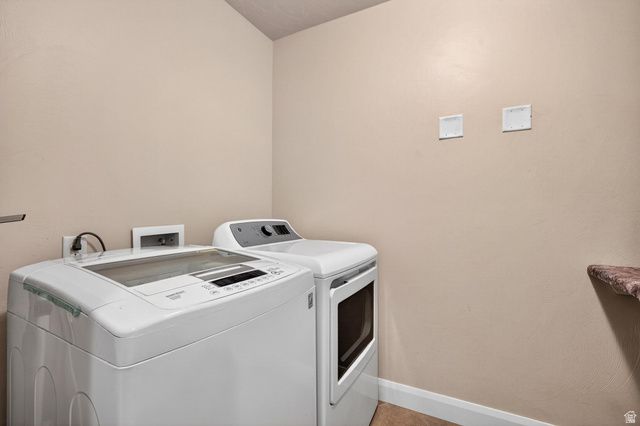 981 N PAINTED CLOUD PL, Washington, UT 84780