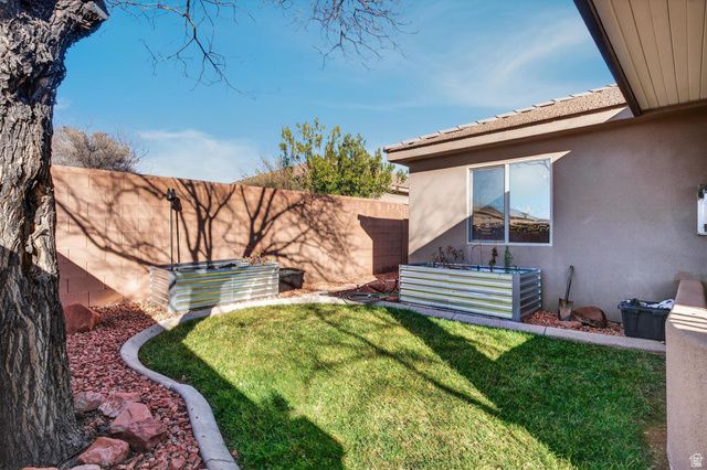 981 N PAINTED CLOUD PL, Washington, UT 84780