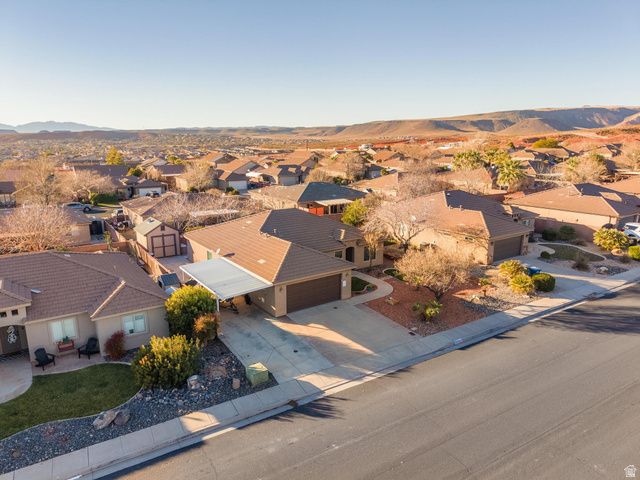 981 N PAINTED CLOUD PL, Washington, UT 84780