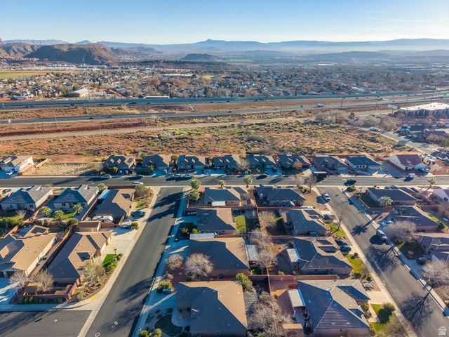 981 N PAINTED CLOUD PL, Washington, UT 84780