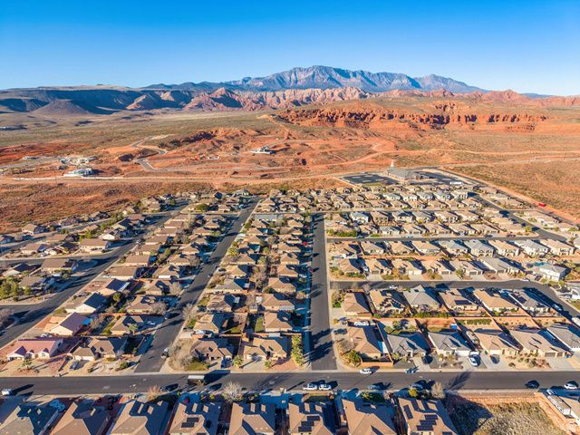 981 N PAINTED CLOUD PL, Washington, UT 84780