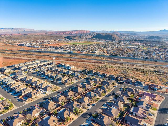 981 N PAINTED CLOUD PL, Washington, UT 84780